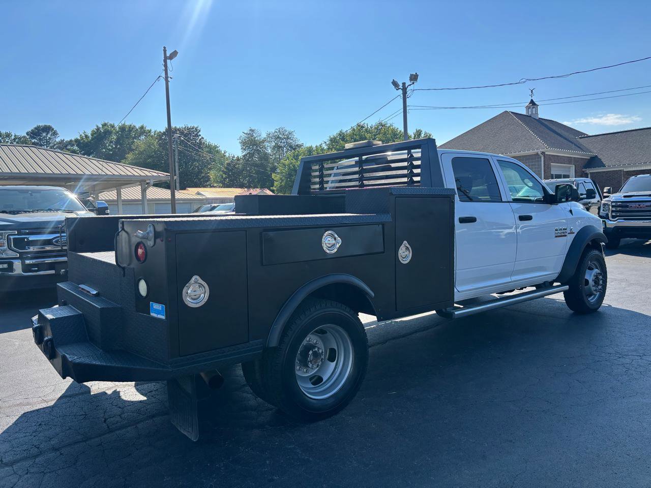 Used 2015 RAM 5500 Tradesman w/ Chrome Appearance Group AWD/4WD image 5