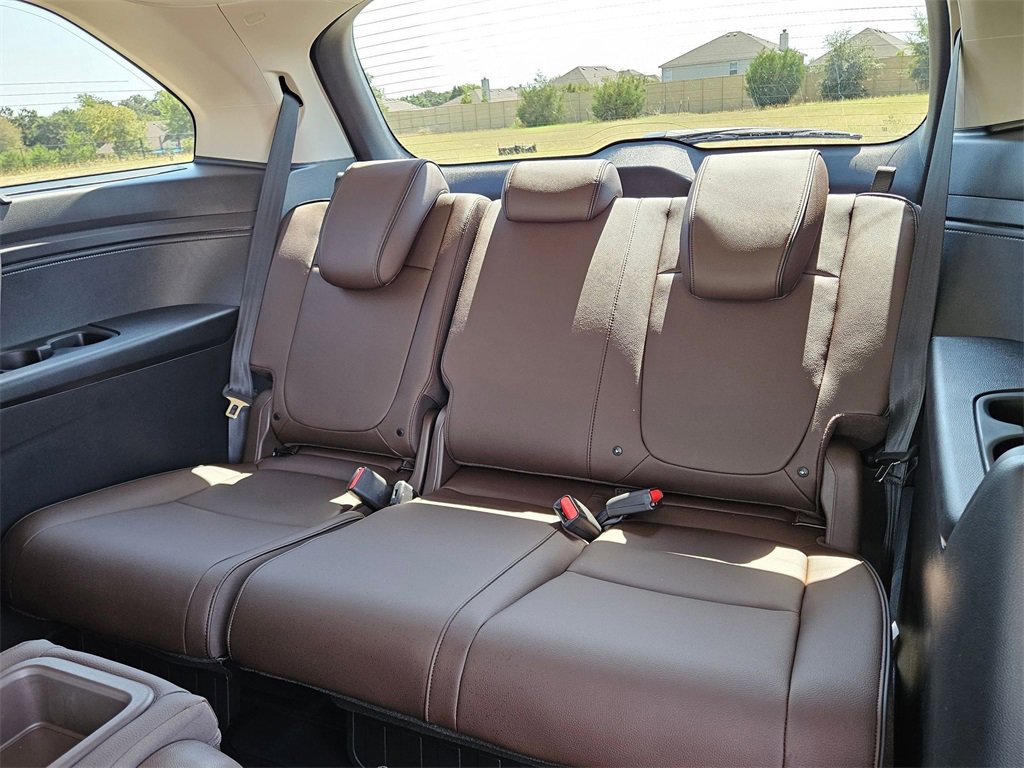 New 2026 Honda Odyssey Touring image 17