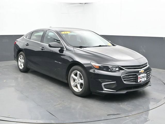 Used 2017 Chevrolet Malibu LS FWD image 4