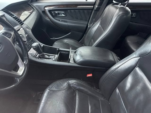 Used 2013 Ford Taurus Limited FWD image 3