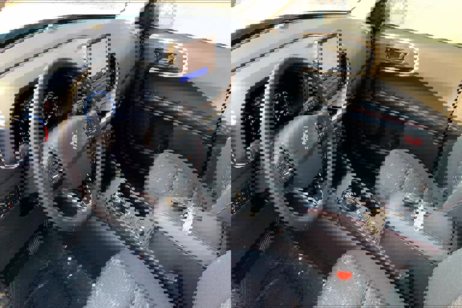 Used 2024 Ford Bronco Sport Heritage w/ Heritage Convenience Package image 16