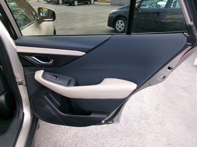 Used 2020 Subaru Outback Premium image 21