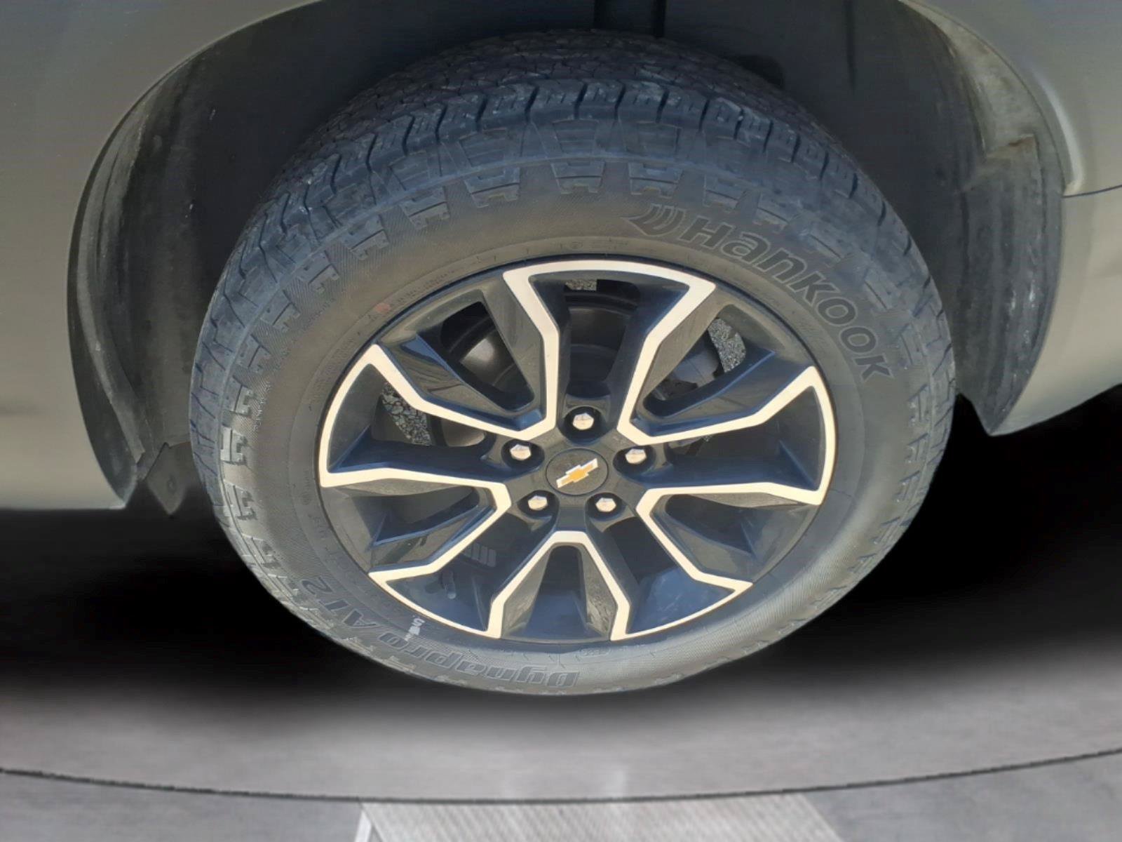 Used 2023 Chevrolet TrailBlazer ACTIV w/ Sun and Liftgate Package FWD image 10