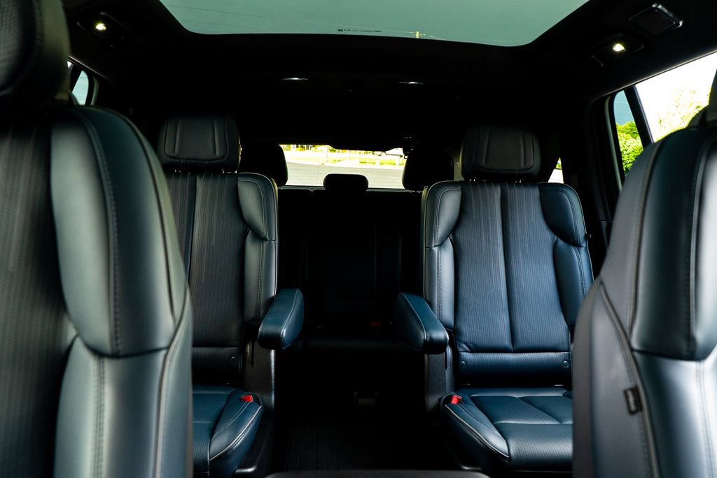 Used 2025 Cadillac Escalade IQ Luxury 2 w/ LPO, Premium Carpet Package AWD/4WD image 51