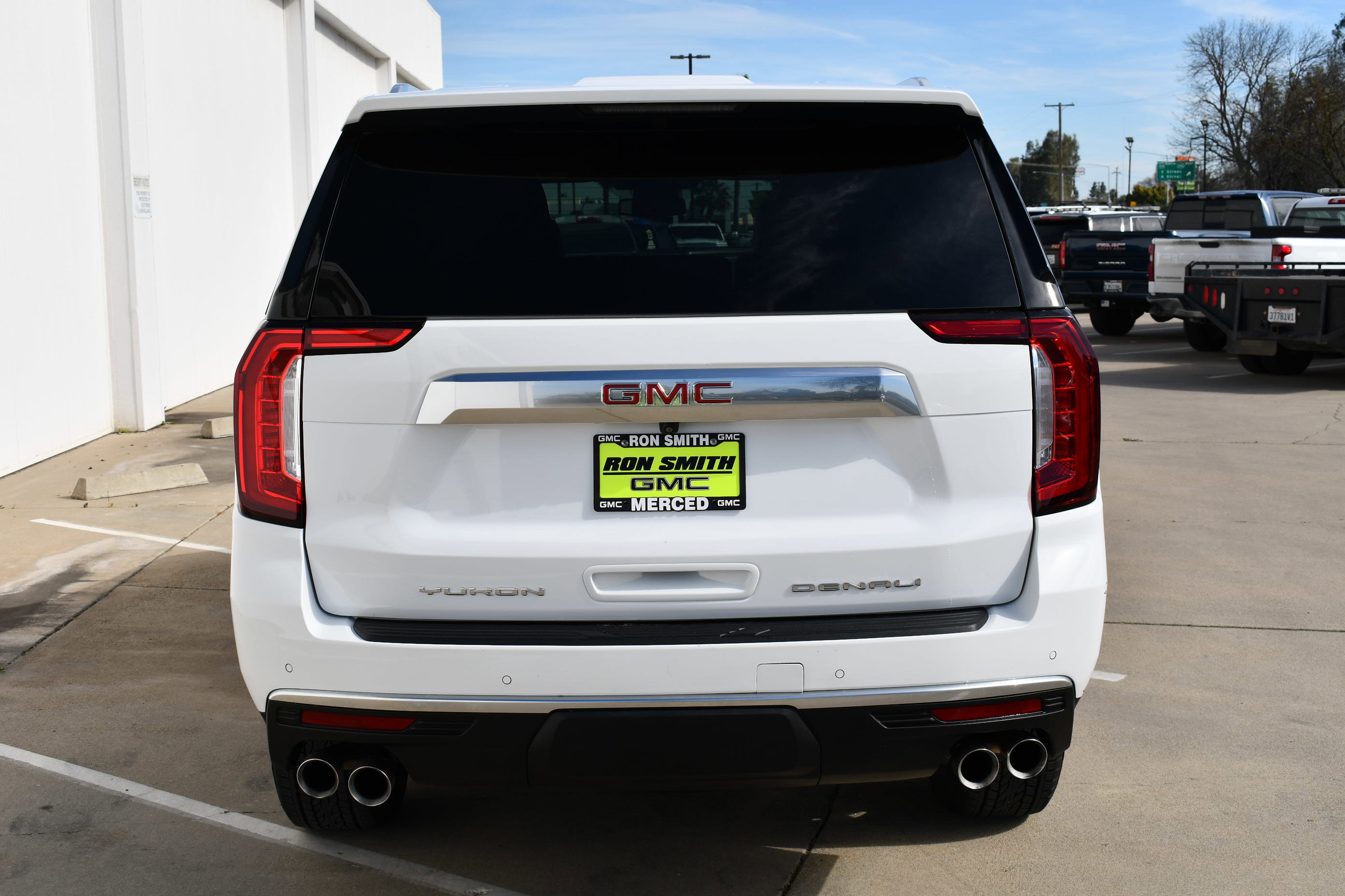 Used 2023 GMC Yukon Denali image 6