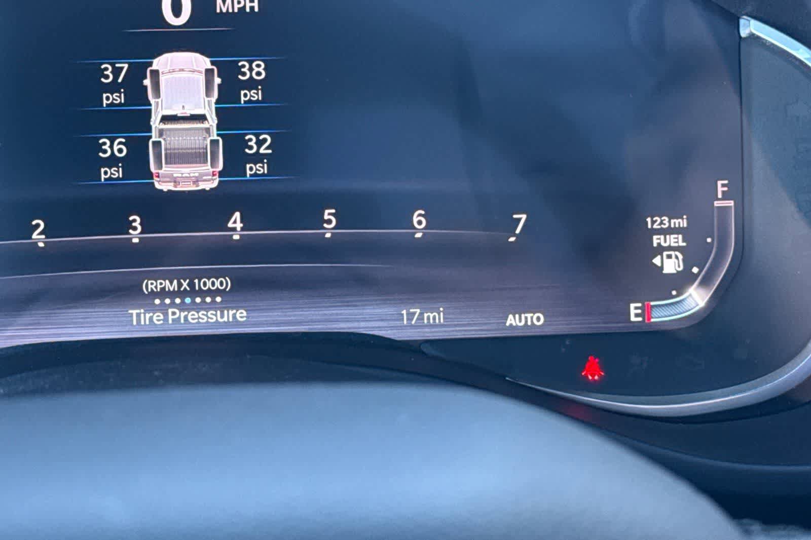 New 2026 RAM 1500 Big Horn AWD/4WD image 29