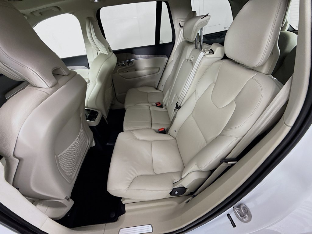 Used 2024 Volvo XC90 T8 Plus w/ Protection Package Premier AWD/4WD image 24