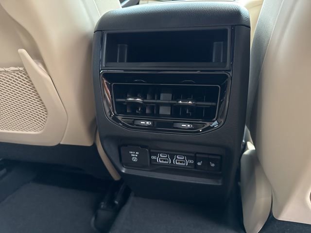 New 2025 Jeep Grand Cherokee Limited w/ Luxury Tech Group II AWD/4WD image 26