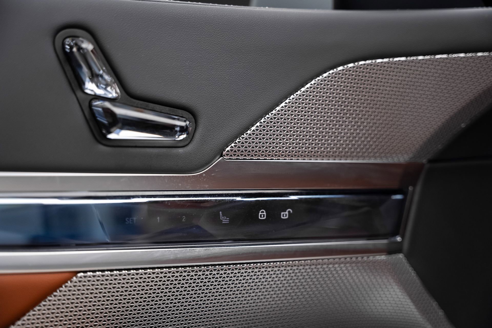 Used 2024 BMW i7 eDrive50 w/ M Sport Package image 53