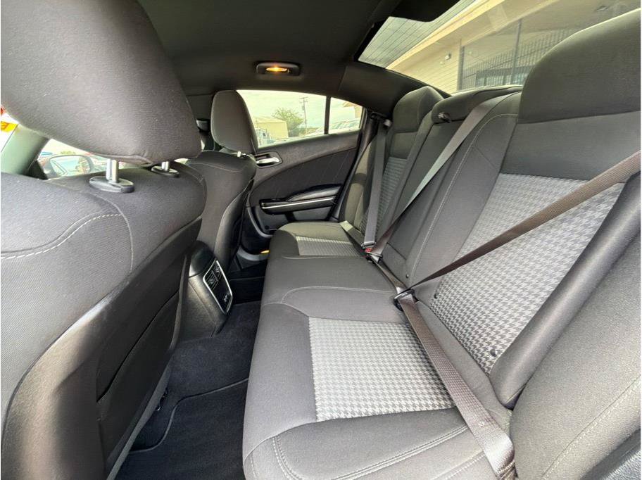 Used 2019 Dodge Charger Scat Pack RWD image 11