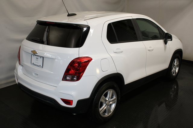 Used 2021 Chevrolet Trax LS w/ Tint and Cruise Package image 4