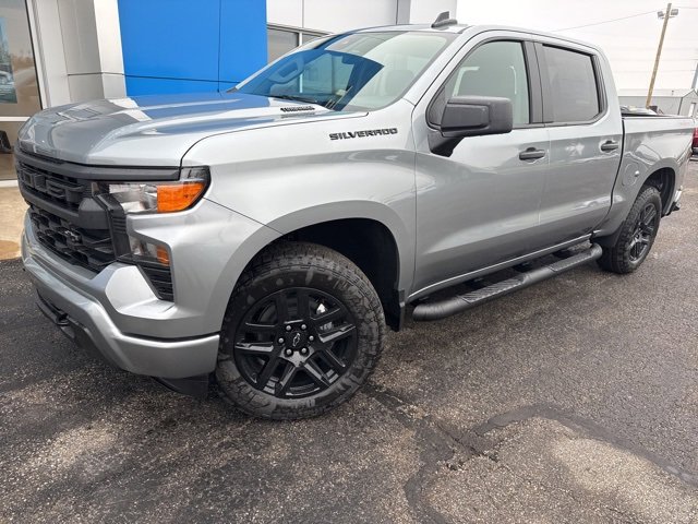 New 2026 Chevrolet Silverado 1500 Custom w/ Turbomax Blackout Package