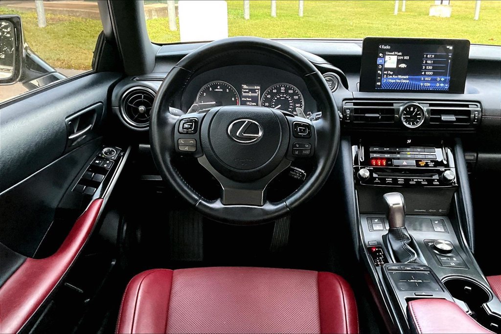 Used 2024 Lexus IS 300 w/ Comfort Package RWD image 7