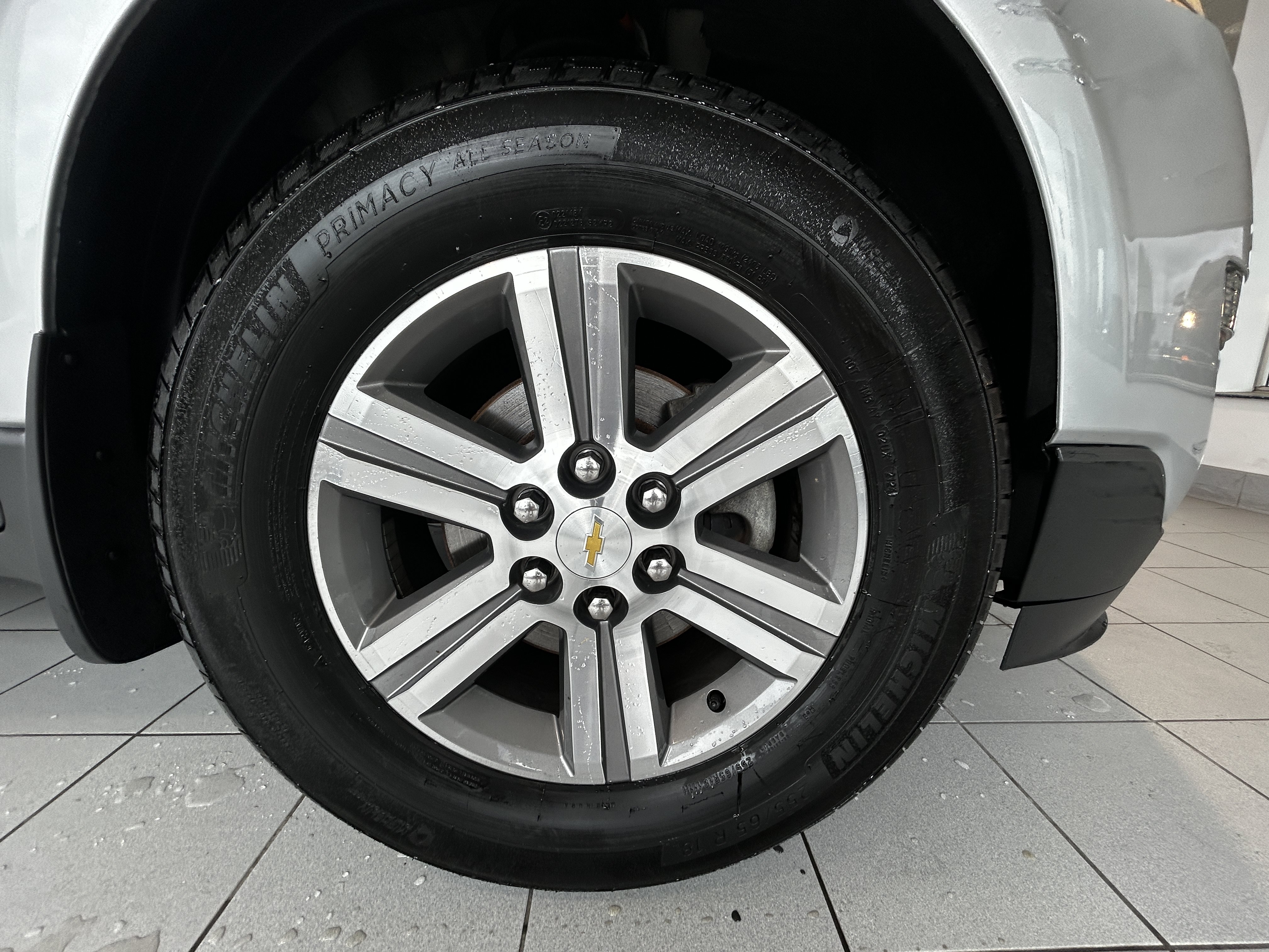 Used 2015 Chevrolet Traverse LT FWD image 9