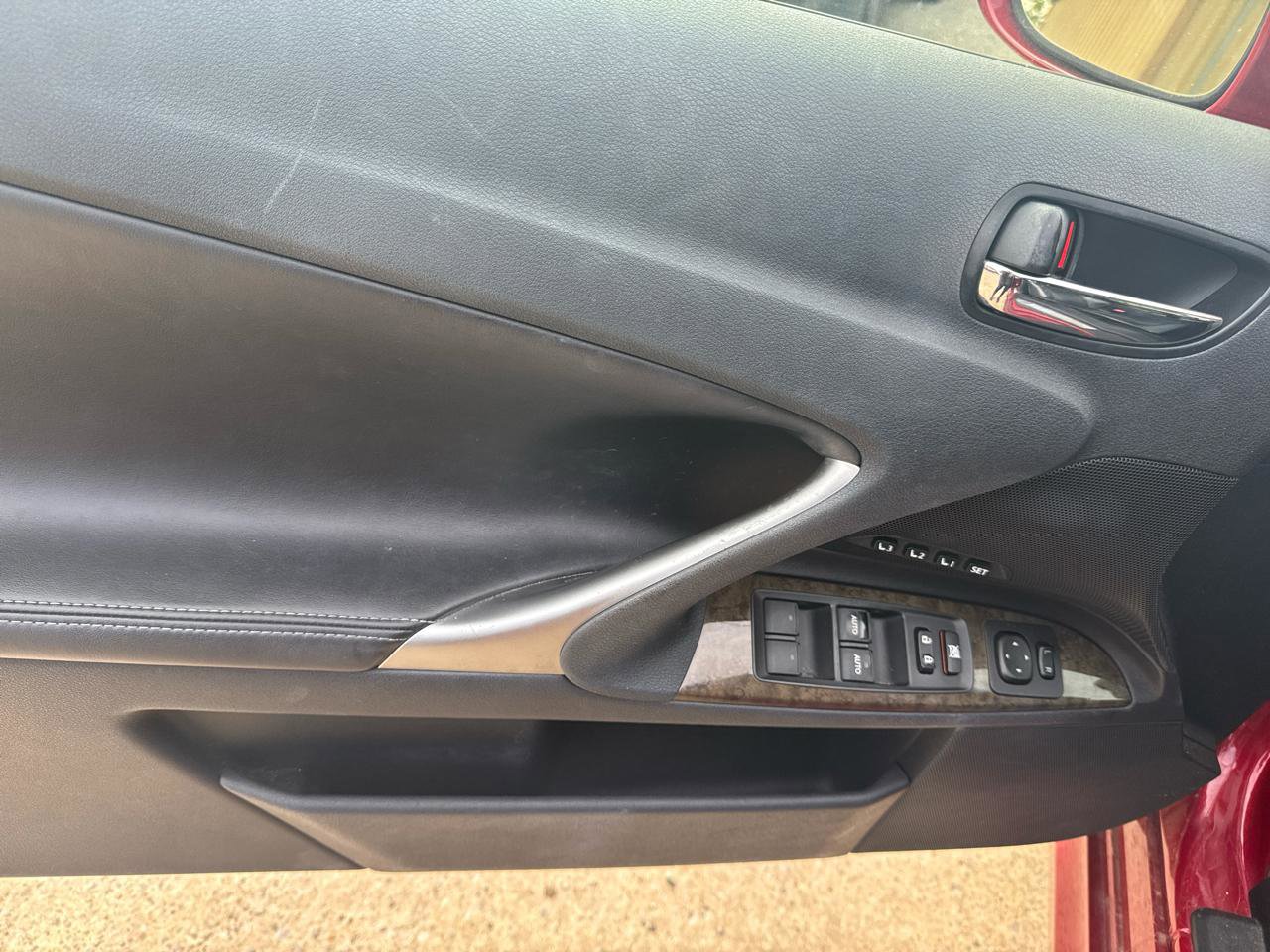 Used 2013 Lexus IS 250C w/ Luxury Pkg image 40