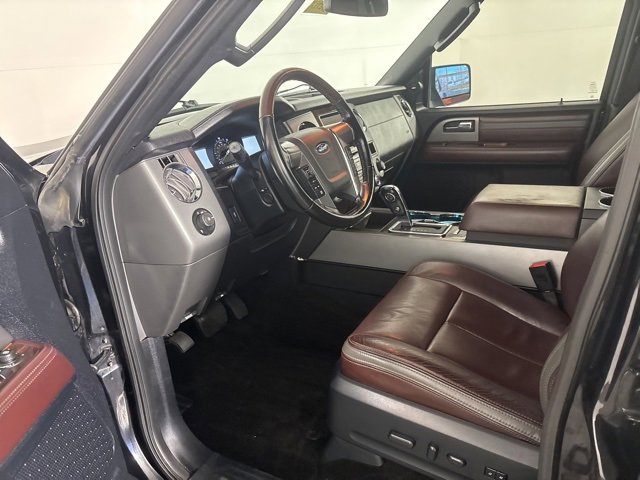 Used 2015 Ford Expedition Platinum image 10