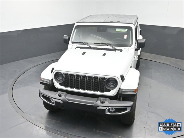 Used 2024 Jeep Gladiator Sport image 29