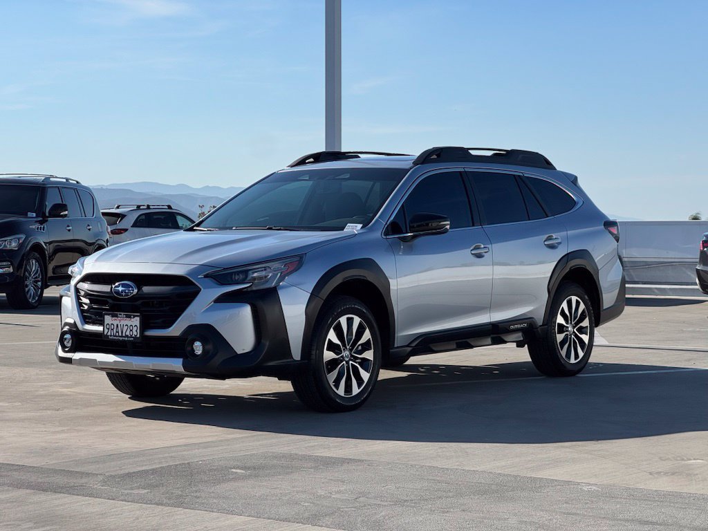 Certified 2025 Subaru Outback Limited AWD/4WD image 7
