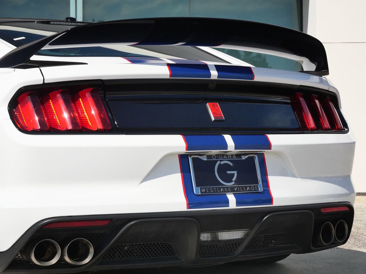 Used 2018 Ford Mustang Shelby GT350R w/ GT350R Equipment Group 920A image 6