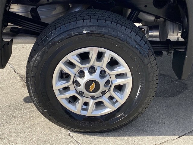 Used 2024 Chevrolet Silverado 2500 LT image 29