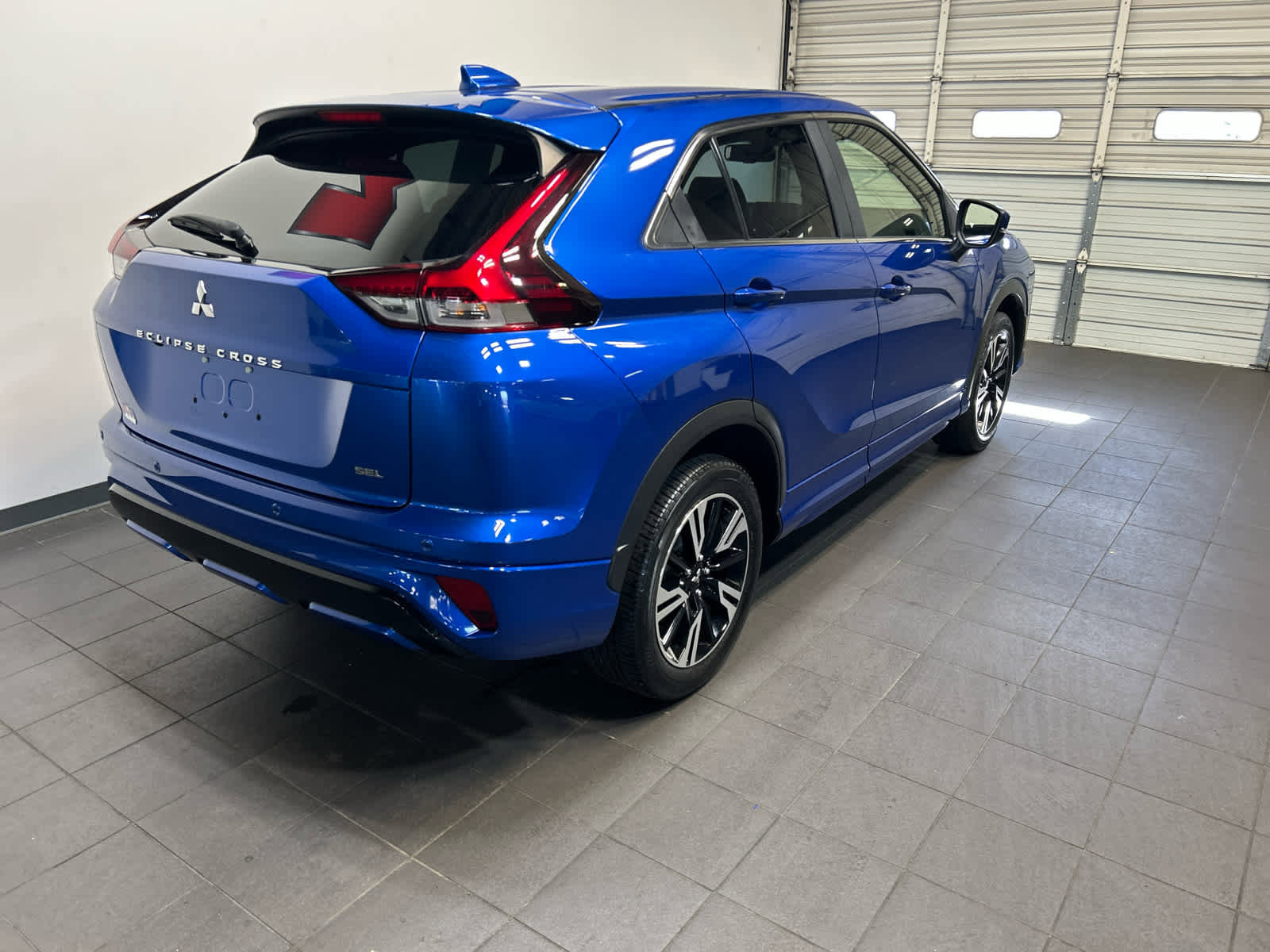 Used 2023 Mitsubishi Eclipse Cross SEL AWD/4WD image 3