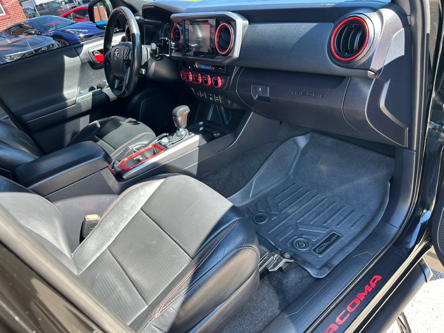 Used 2018 Toyota Tacoma TRD Pro AWD/4WD image 15