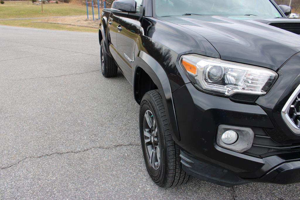 Used 2019 Toyota Tacoma TRD Sport image 49