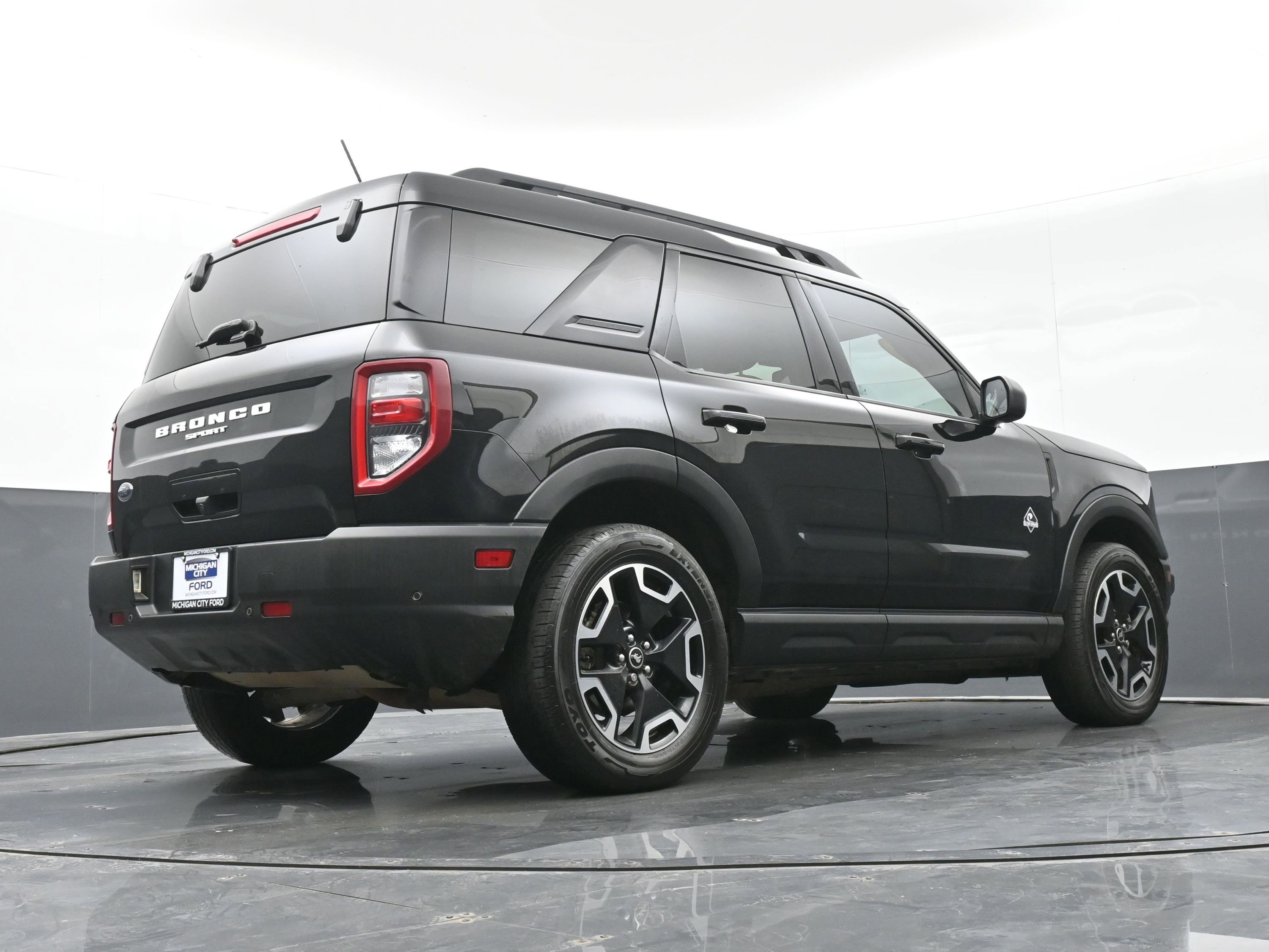 Used 2023 Ford Bronco Sport Outer Banks AWD/4WD image 43