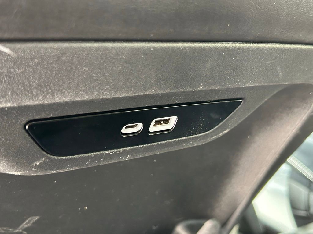 Certified 2024 Chrysler Pacifica Touring-L image 43