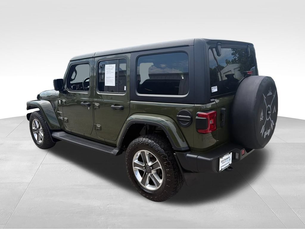 Used 2022 Jeep Wrangler Unlimited Sahara w/ Dual Top Group AWD/4WD image 3