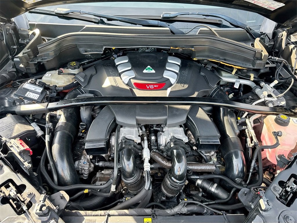 Used 2018 Alfa Romeo Stelvio Quadrifoglio w/ Driver Assist Dynamic Package image 31