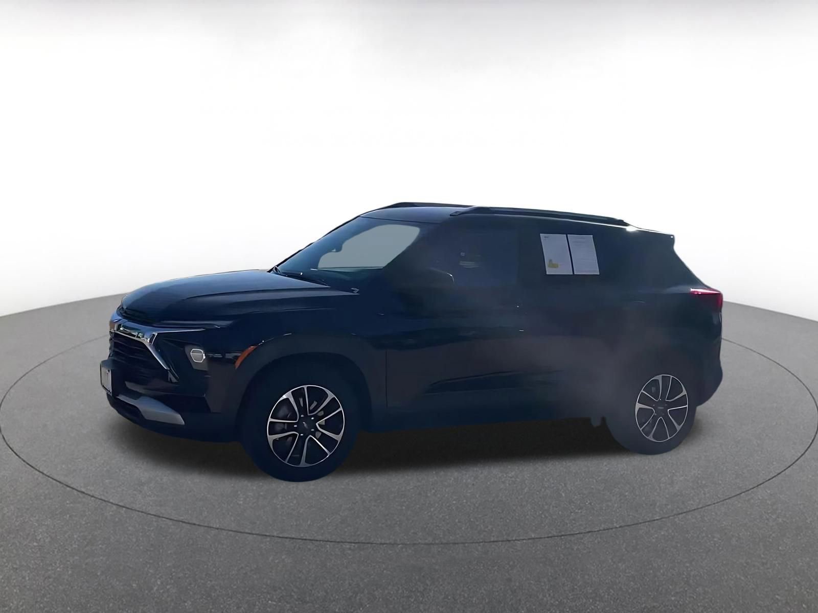 Used 2025 Chevrolet TrailBlazer LT FWD image 8