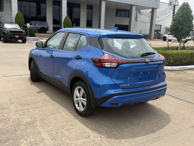 Used 2023 Nissan Kicks S FWD image 7