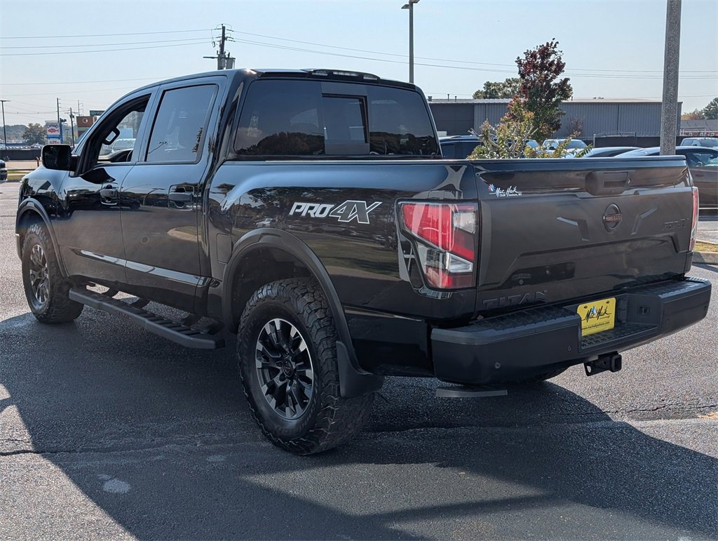 Used 2020 Nissan Titan PRO-4X w/ Pro-4x Convenience Package image 5