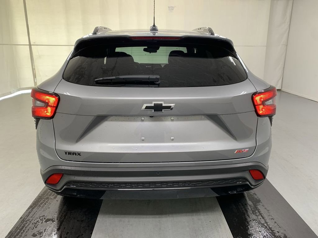 New 2026 Chevrolet Trax RS w/ Driver Confidence Package FWD image 8