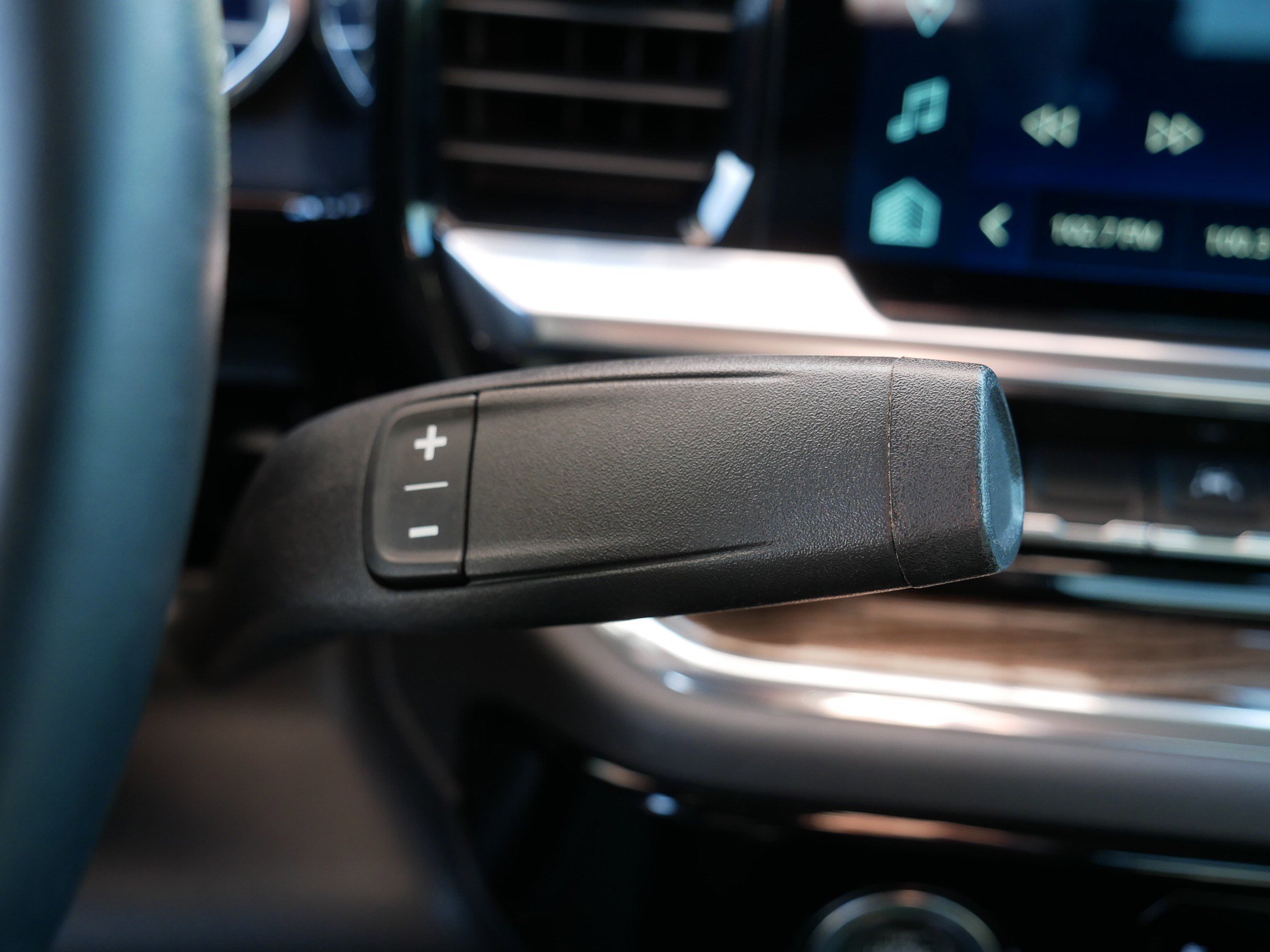 Used 2023 Chevrolet Silverado 1500 LT image 24