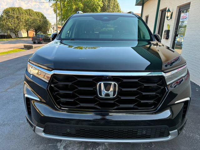 Used 2023 Honda Pilot Elite image 8