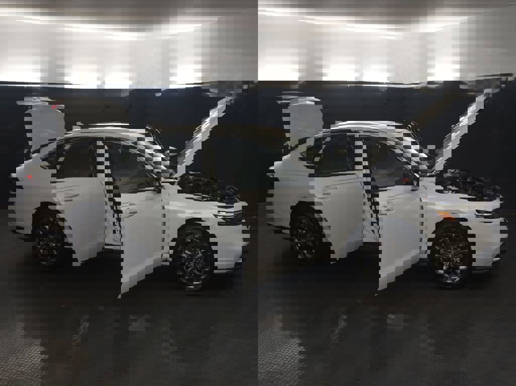 Used 2024 Honda Accord EX image 35