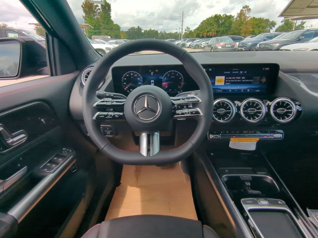 Used 2025 Mercedes-Benz GLA 250 image 3