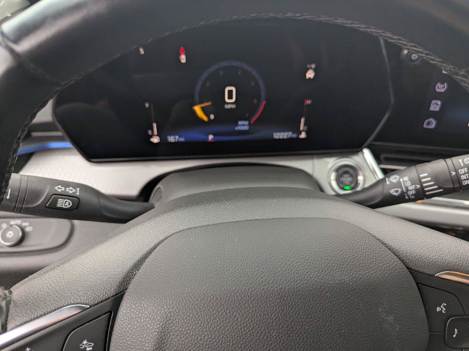 Used 2025 Chevrolet Trax LT w/ Driver Confidence Package FWD image 19