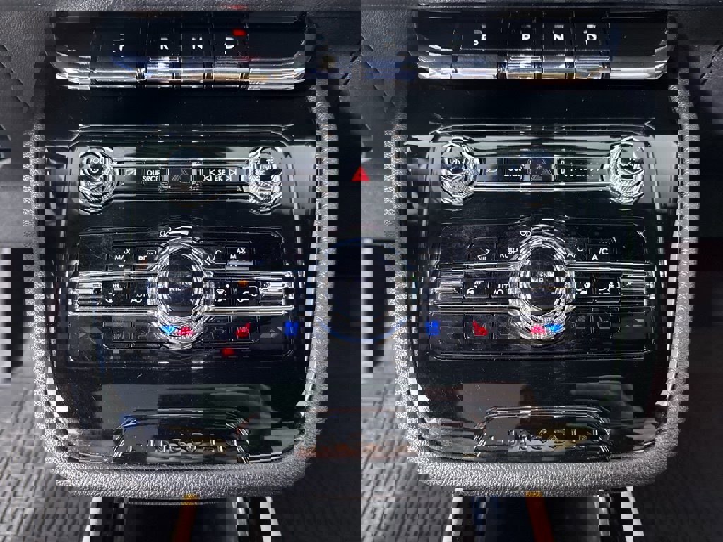 Used 2022 Lincoln Corsair Reserve w/ Equipment Group 201A image 24