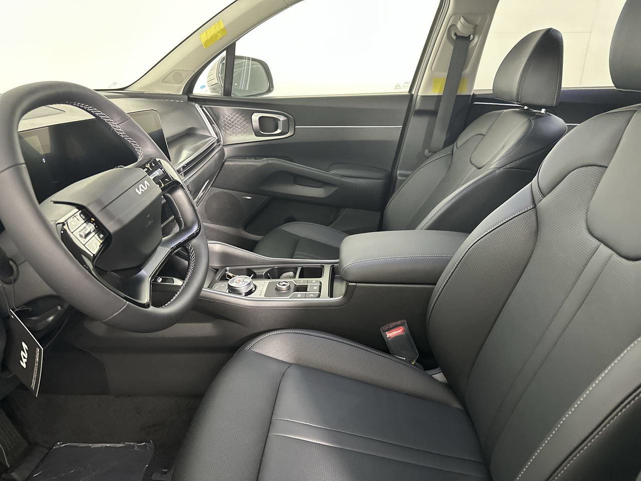 New 2026 Kia Sorento EX FWD image 2