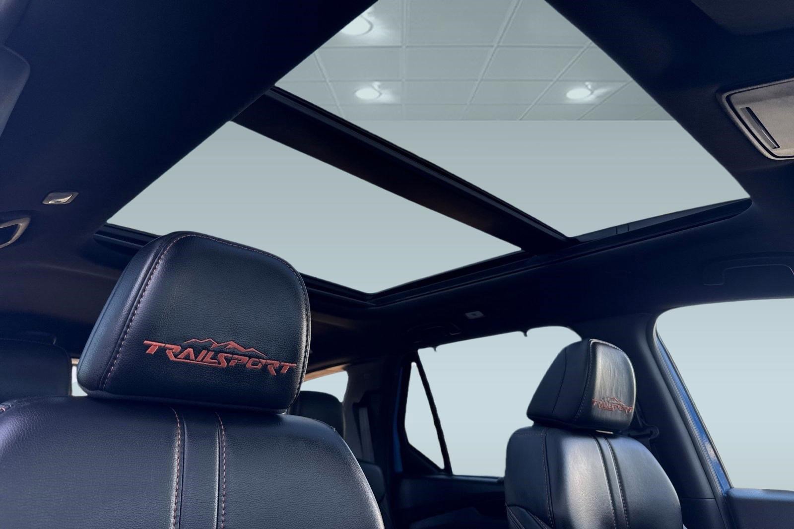 Certified 2024 Honda Pilot TrailSport image 15