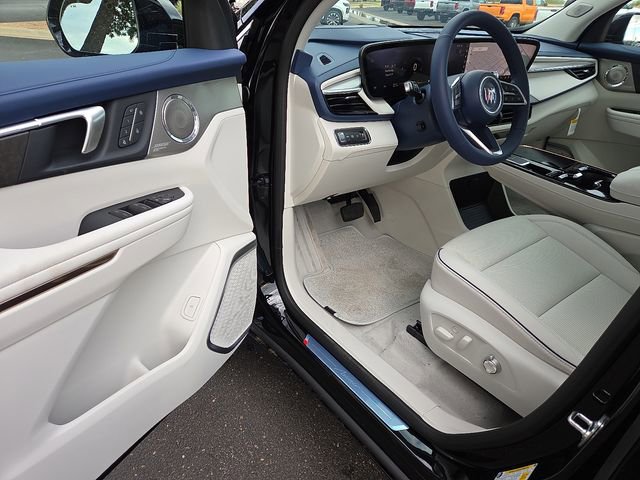 New 2026 Buick Enclave Avenir w/ LPO, All-Weather Package FWD image 10