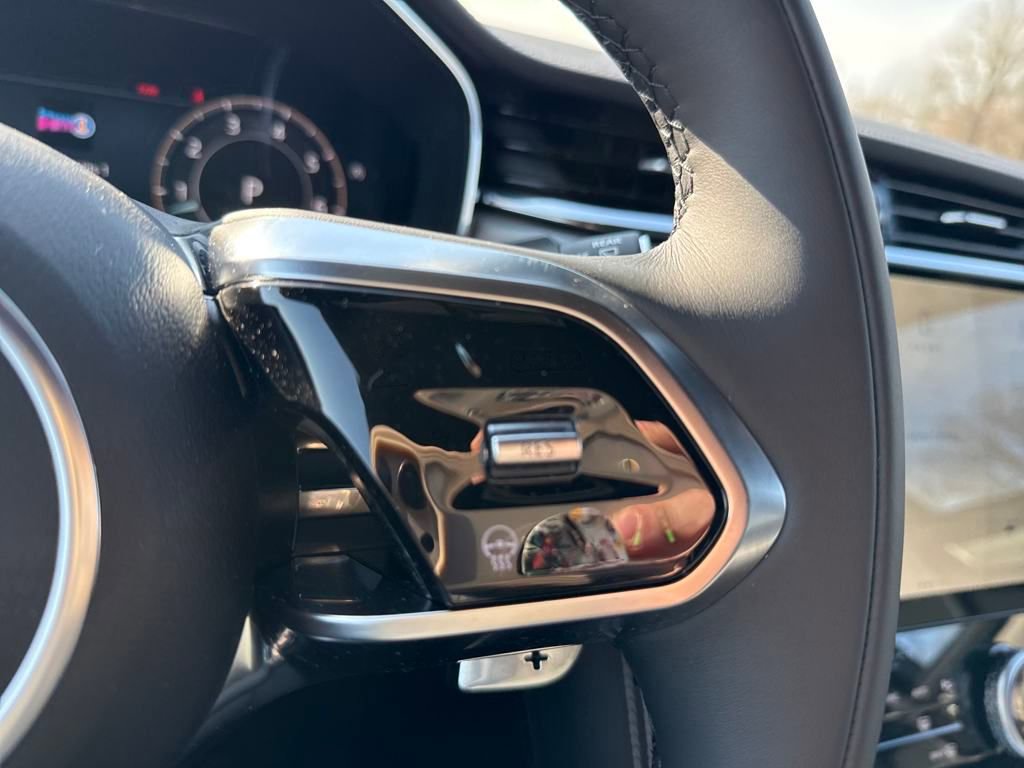 New 2026 Jaguar F-PACE R-Dynamic S image 21