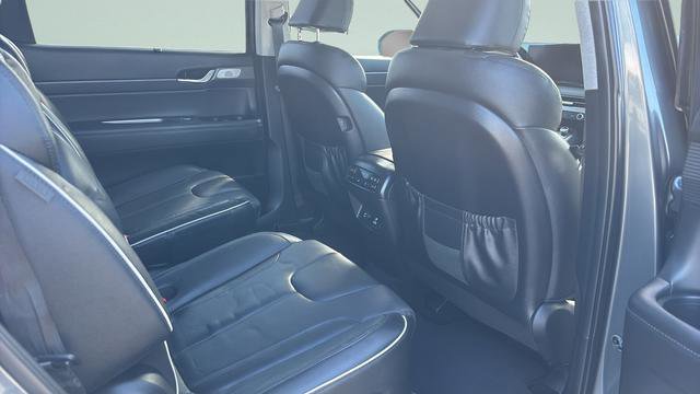 Used 2023 Hyundai Palisade Limited AWD/4WD image 12