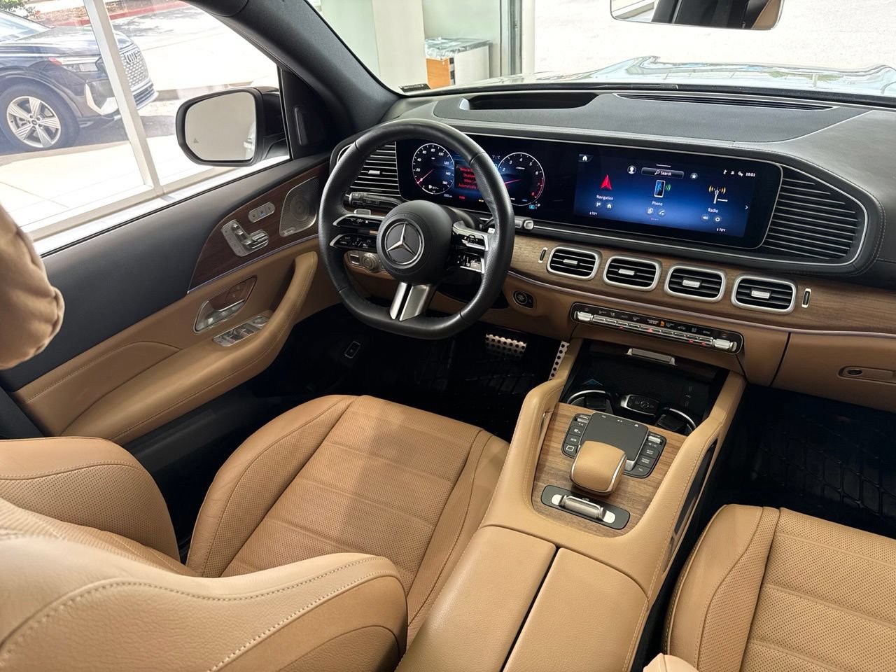 Used 2025 Mercedes-Benz GLS 450 4MATIC image 52