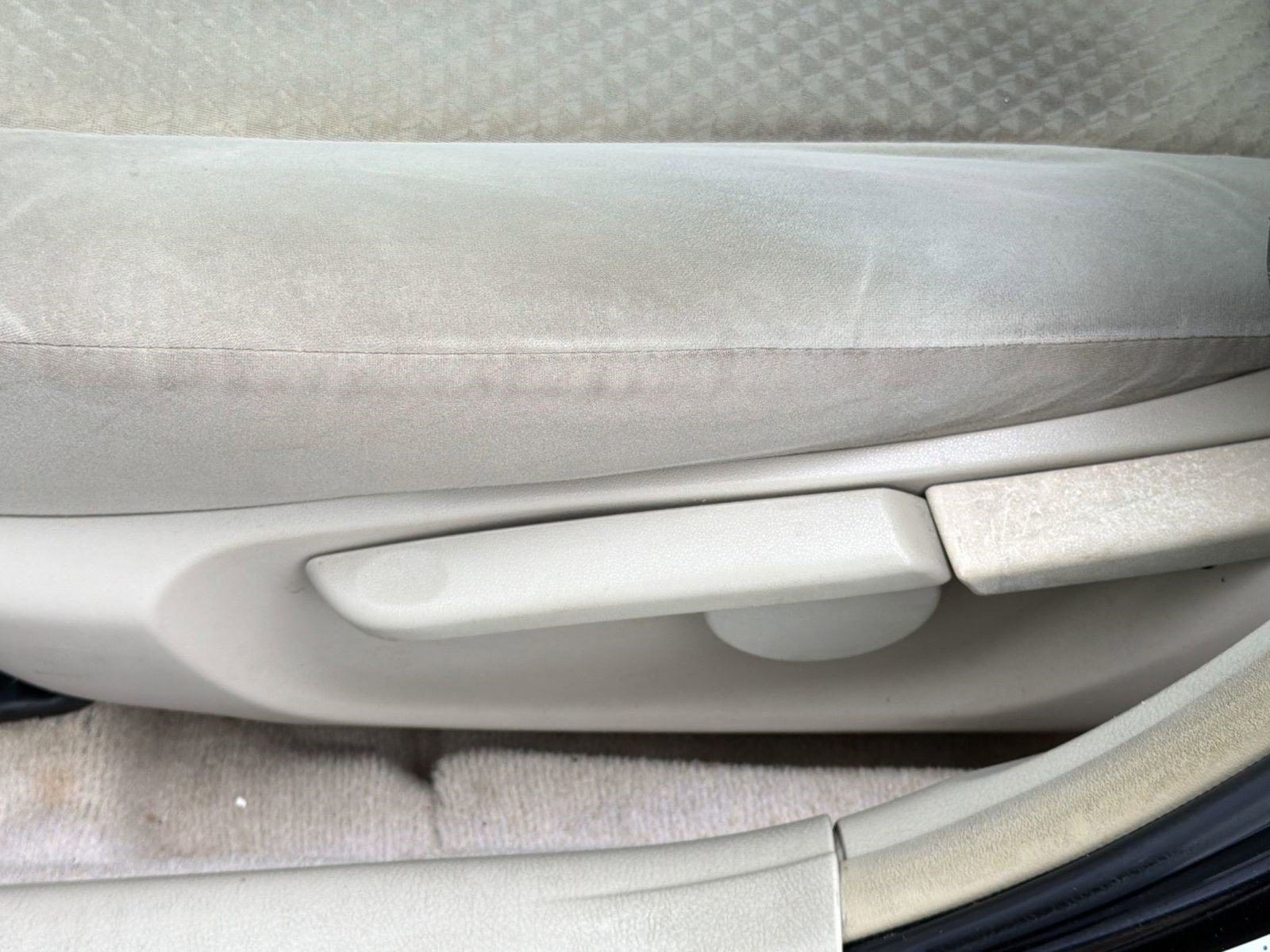 Used 2008 Toyota Camry LE FWD image 13