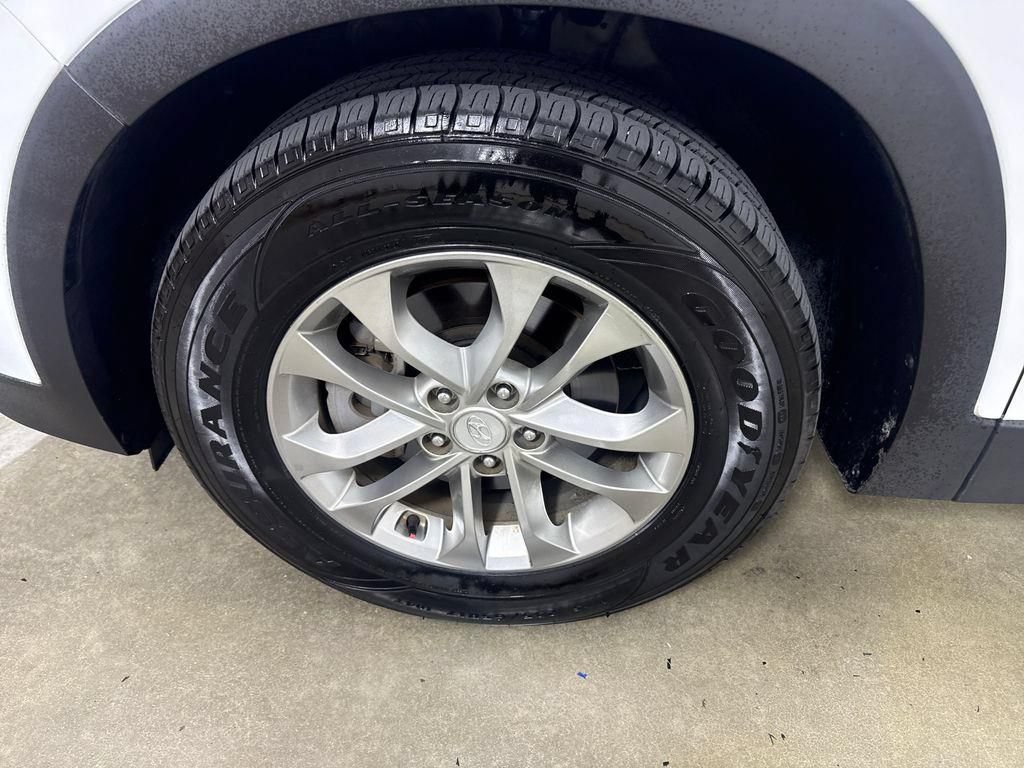 Used 2020 Hyundai Santa Fe SEL AWD/4WD image 19