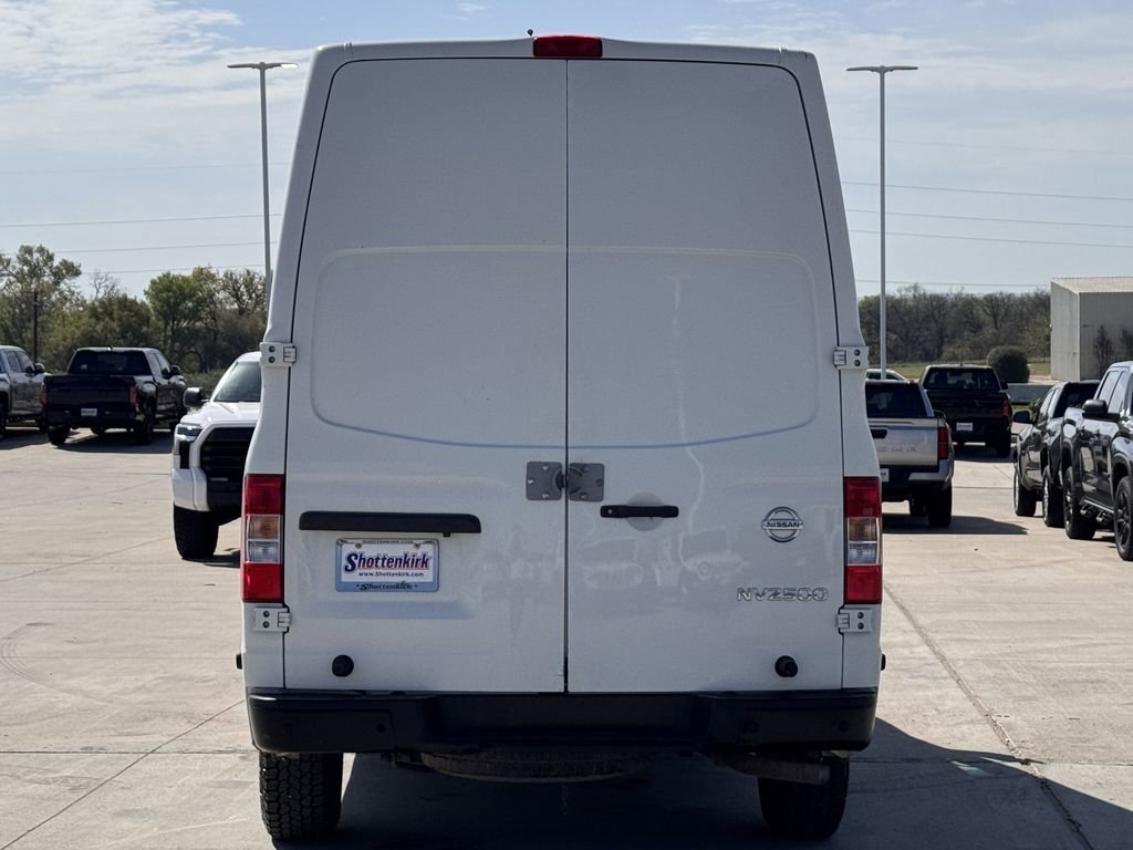 Used 2020 Nissan NV 2500 SV image 5
